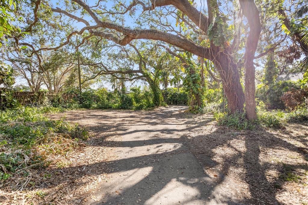 For Rent: $4,500 (2 beds, 2 baths, 2409 Square Feet)