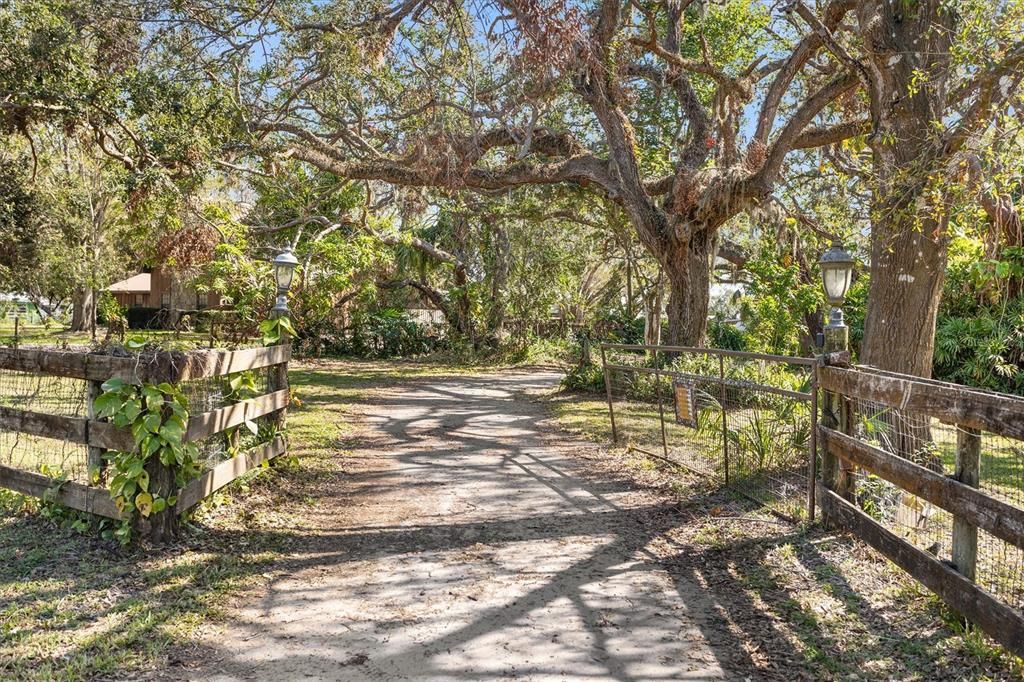 For Rent: $4,500 (2 beds, 2 baths, 2409 Square Feet)