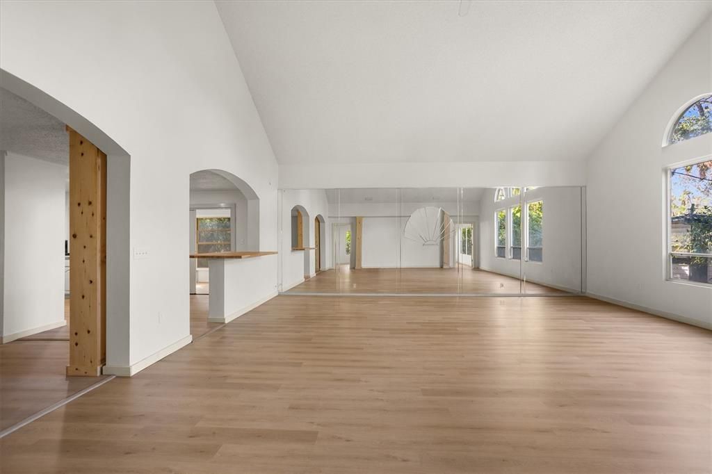 For Rent: $4,500 (2 beds, 2 baths, 2409 Square Feet)