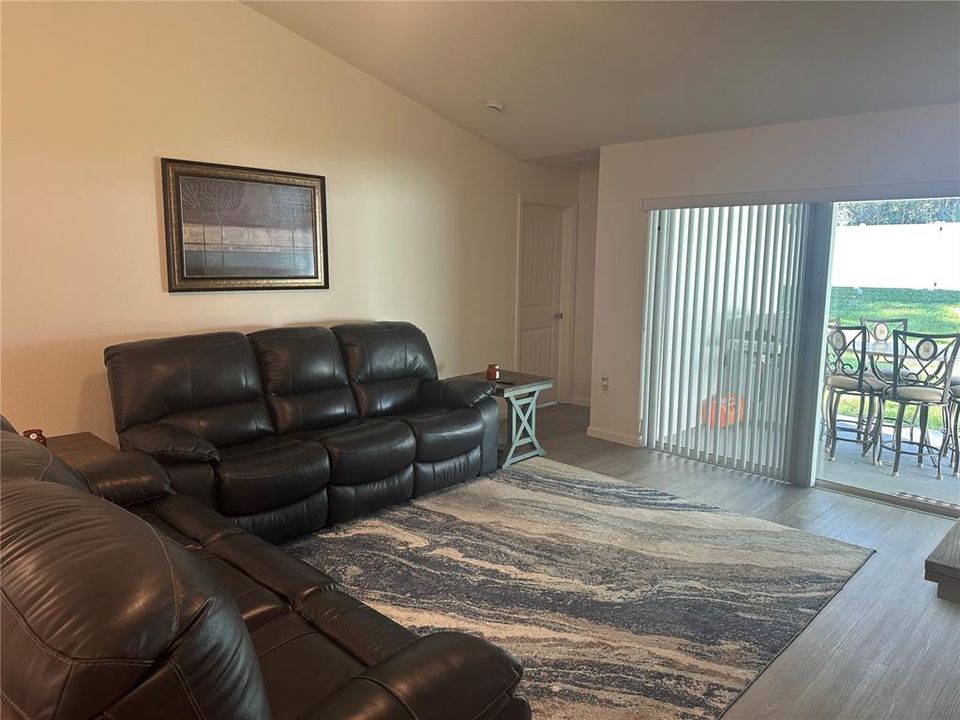 For Sale: $343,000 (4 beds, 2 baths, 1650 Square Feet)