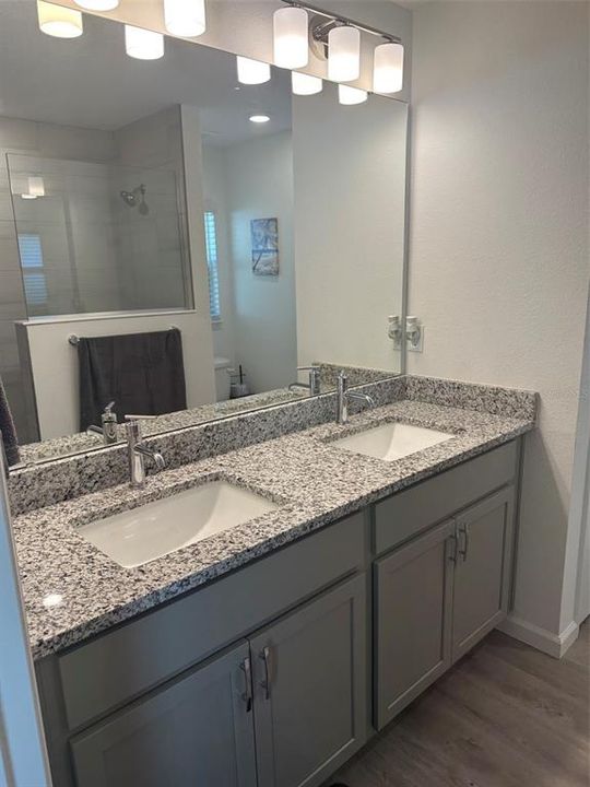 For Sale: $343,000 (4 beds, 2 baths, 1650 Square Feet)