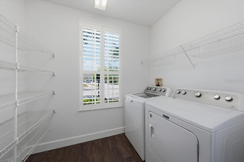 待售: $469,000 (3 贝兹, 2 浴室, 1540 平方英尺)