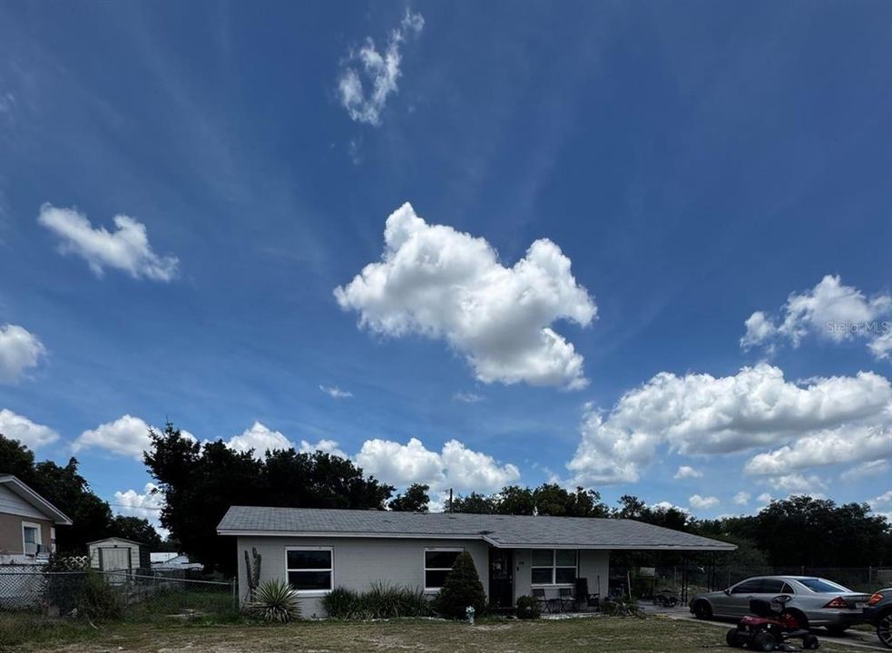 For Sale: $225,000 (3 beds, 1 baths, 1000 Square Feet)
