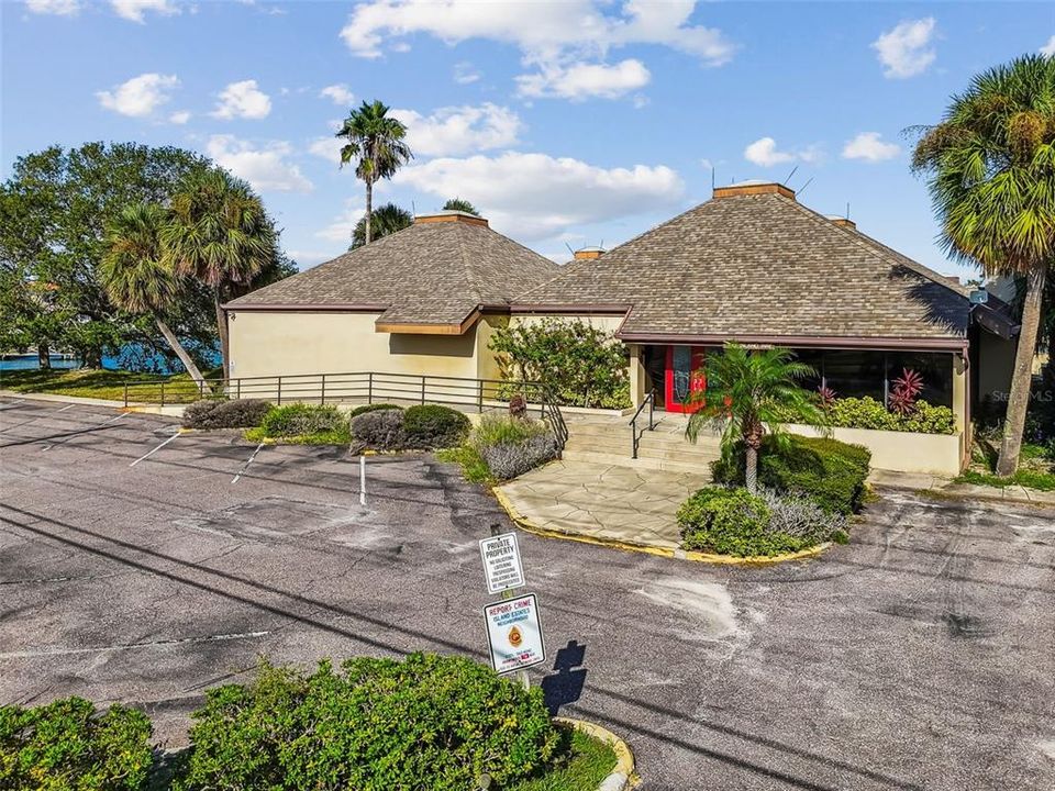 For Sale: $2,850,000 (0.75 acres)