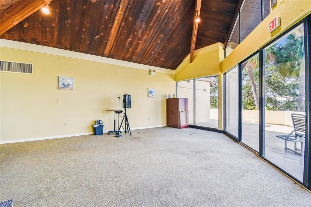For Sale: $2,850,000 (0.75 acres)
