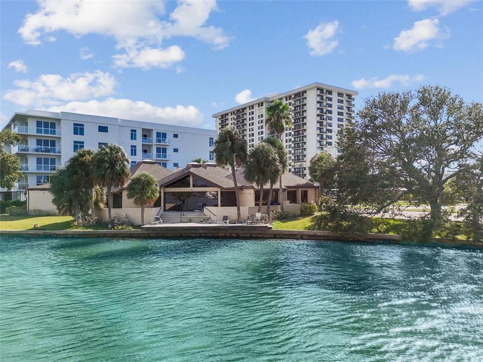For Sale: $2,850,000 (0.75 acres)