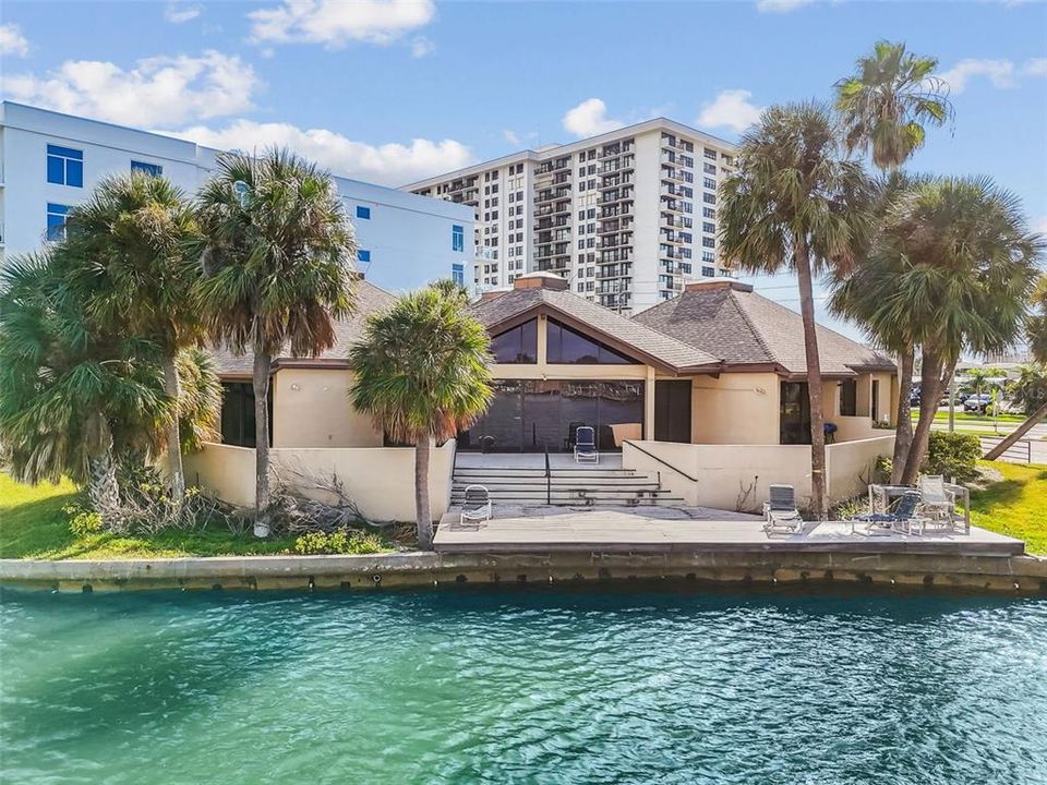 For Sale: $2,850,000 (0.75 acres)