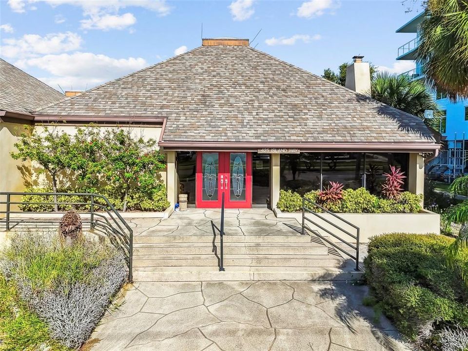 For Sale: $2,850,000 (0.75 acres)