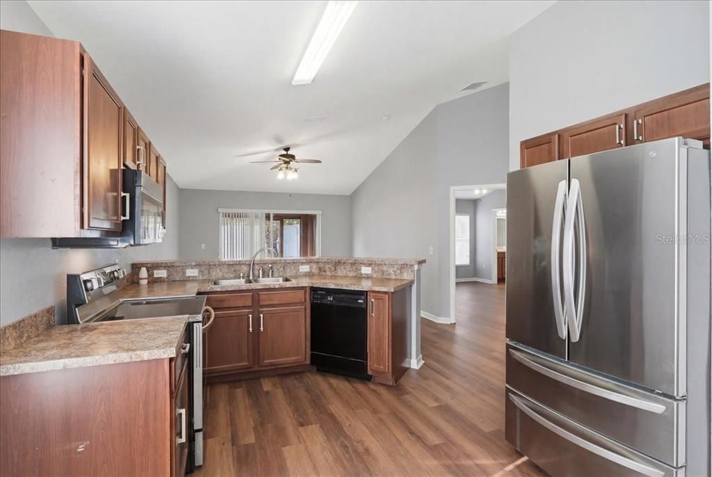 For Sale: $315,000 (4 beds, 2 baths, 1862 Square Feet)