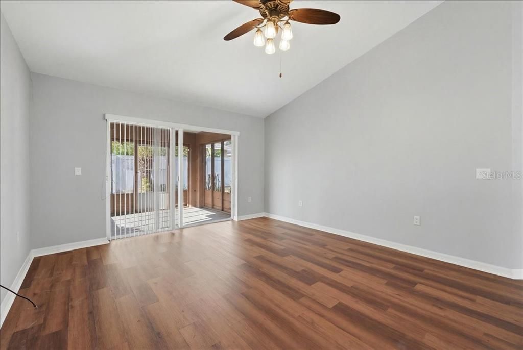 For Sale: $315,000 (4 beds, 2 baths, 1862 Square Feet)