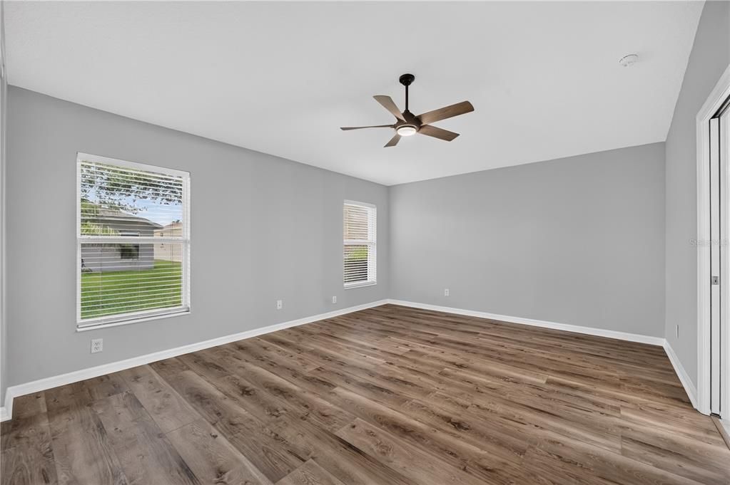 For Sale: $315,000 (3 beds, 2 baths, 1601 Square Feet)