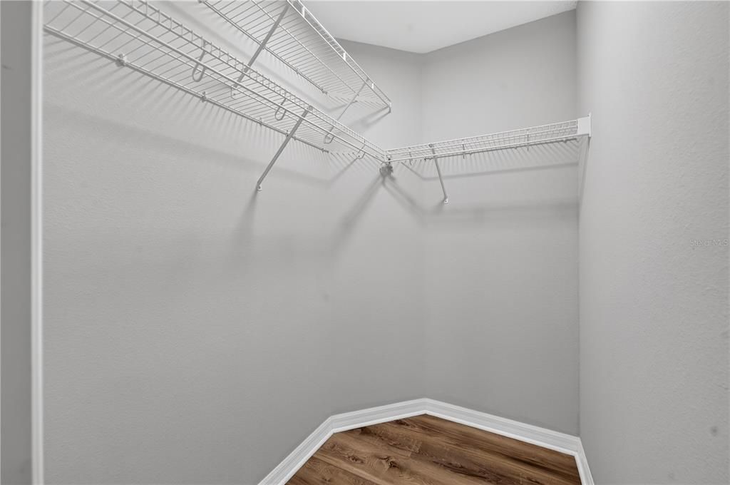 For Sale: $315,000 (3 beds, 2 baths, 1601 Square Feet)