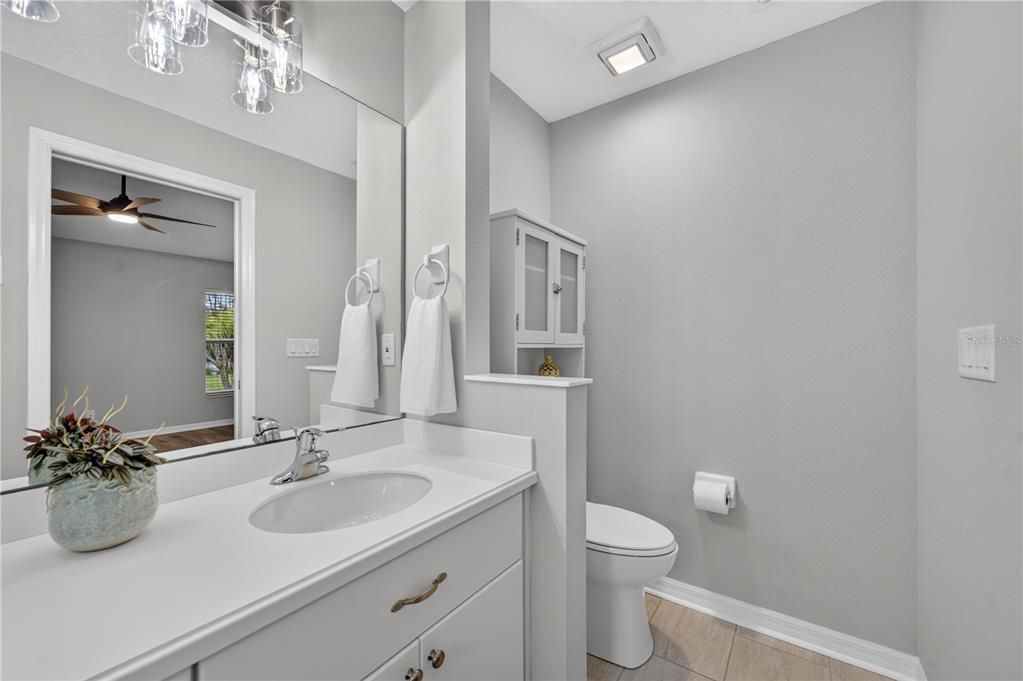 For Sale: $315,000 (3 beds, 2 baths, 1601 Square Feet)
