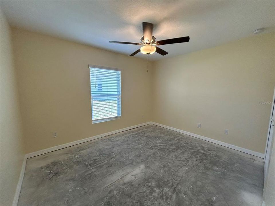 For Rent: $2,095 (4 beds, 2 baths, 1806 Square Feet)