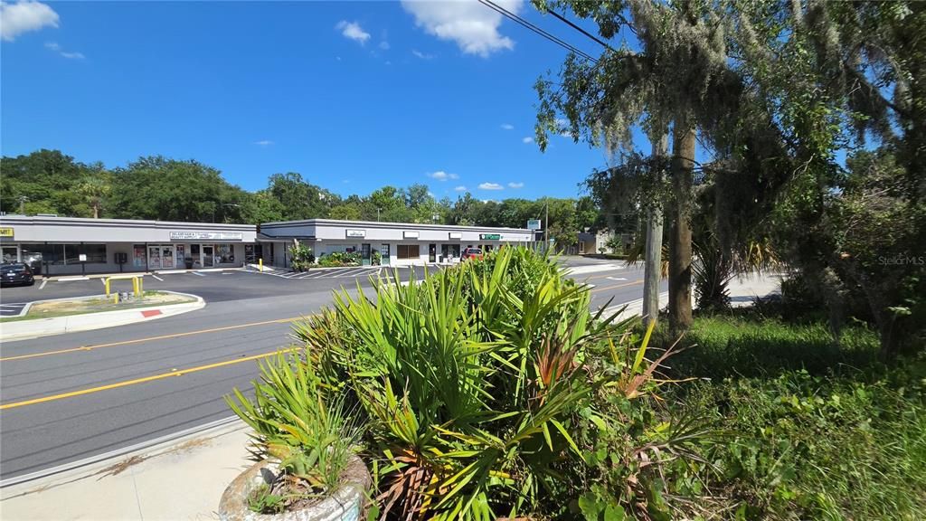 For Sale: $699,900 (0 beds, 0 baths, 1662 Square Feet)