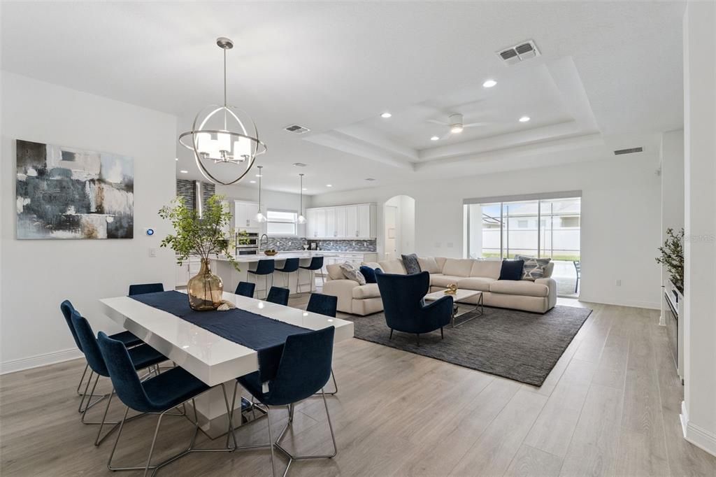 For Sale: $1,100,000 (7 beds, 4 baths, 3938 Square Feet)