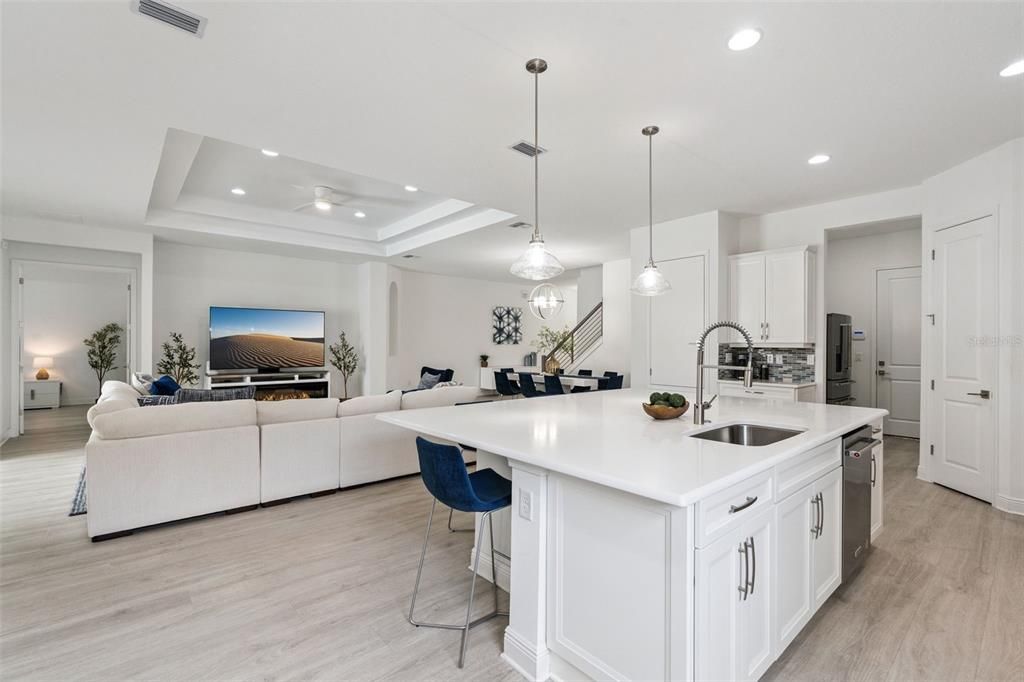 For Sale: $1,100,000 (7 beds, 4 baths, 3938 Square Feet)