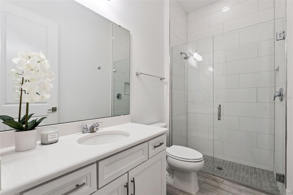 For Sale: $1,100,000 (7 beds, 4 baths, 3938 Square Feet)