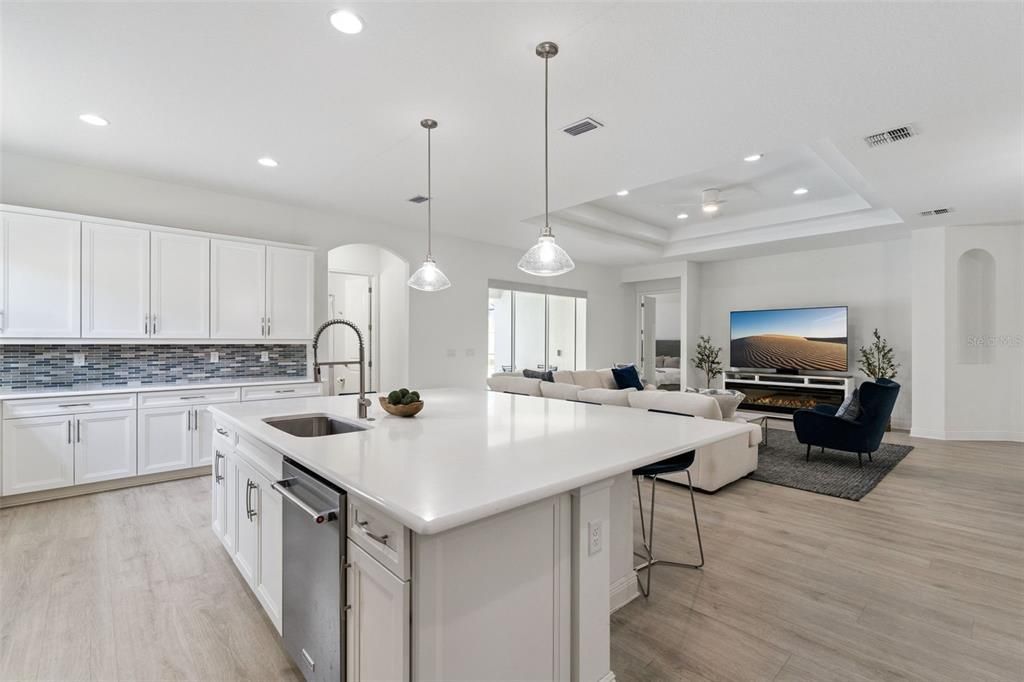 For Sale: $1,100,000 (7 beds, 4 baths, 3938 Square Feet)