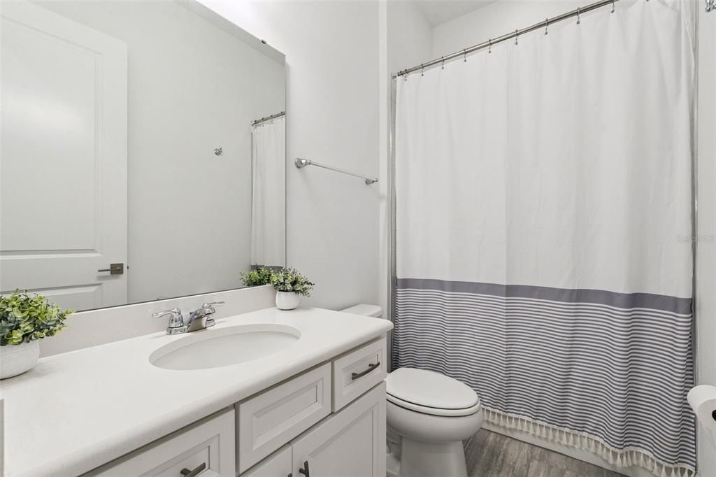 For Sale: $1,100,000 (7 beds, 4 baths, 3938 Square Feet)