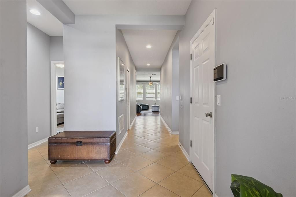 En Venta: $374,900 (4 camas, 2 baños, 1859 Pies cuadrados)