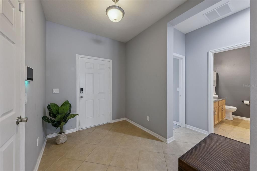 En Venta: $374,900 (4 camas, 2 baños, 1859 Pies cuadrados)