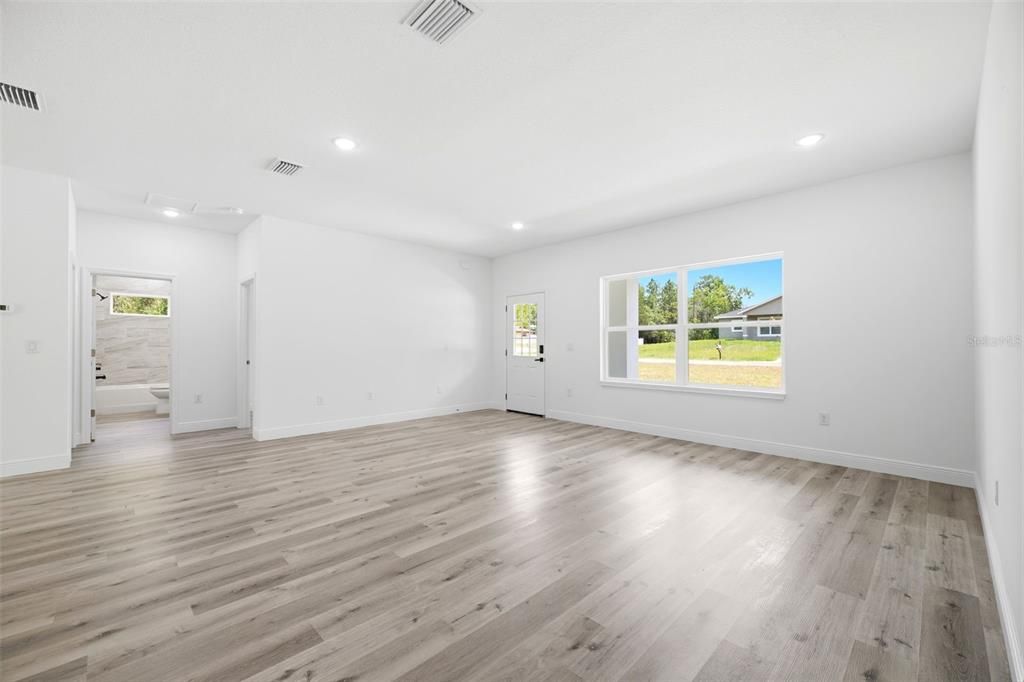 For Sale: $283,000 (3 beds, 2 baths, 1540 Square Feet)