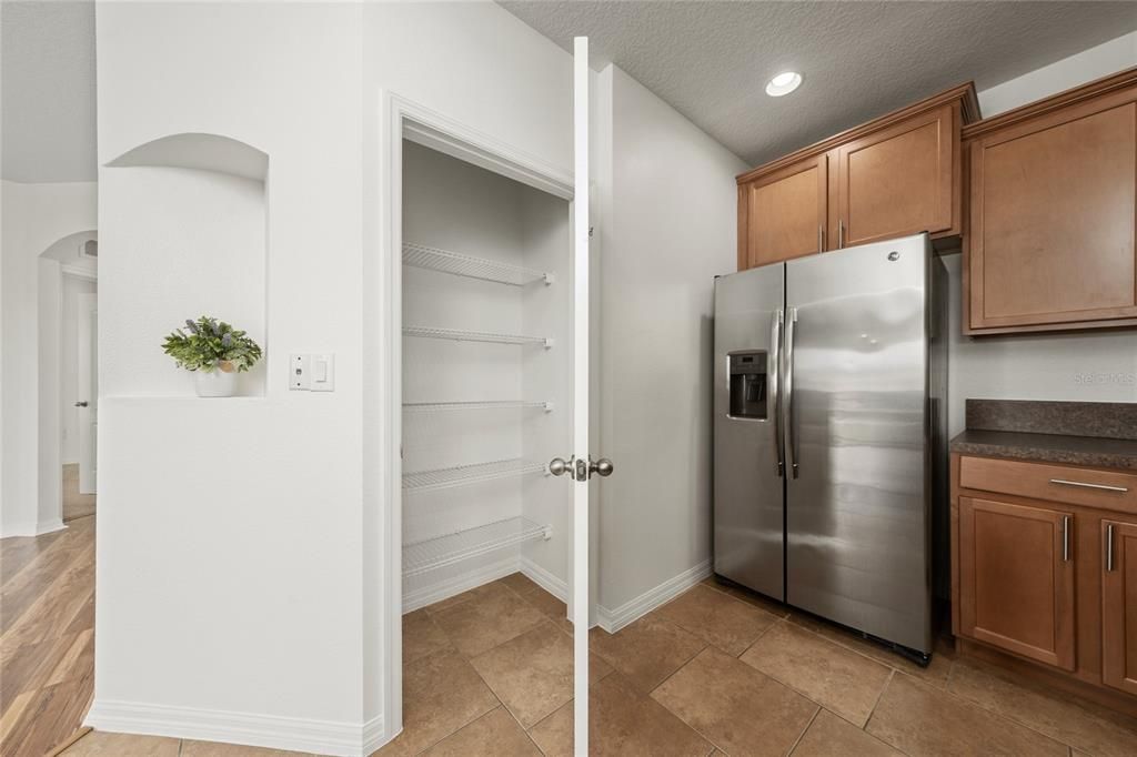 For Rent: $2,050 (2 beds, 2 baths, 1273 Square Feet)