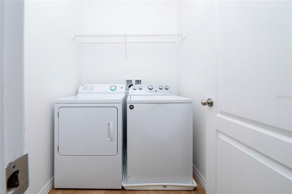 For Rent: $2,050 (2 beds, 2 baths, 1273 Square Feet)
