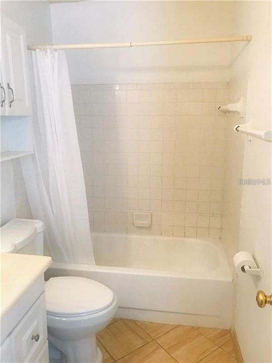 : $1,700 (1 спален, 1 ванн, 562 Квадратных фут)