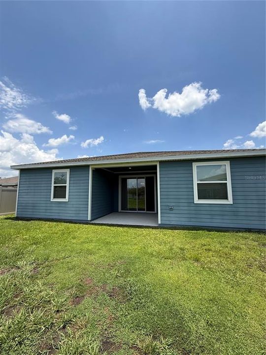For Rent: $2,600 (3 beds, 2 baths, 2115 Square Feet)