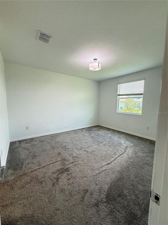 For Rent: $2,600 (3 beds, 2 baths, 2115 Square Feet)