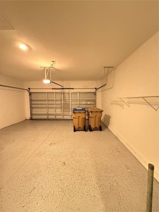 For Rent: $2,600 (3 beds, 2 baths, 2115 Square Feet)