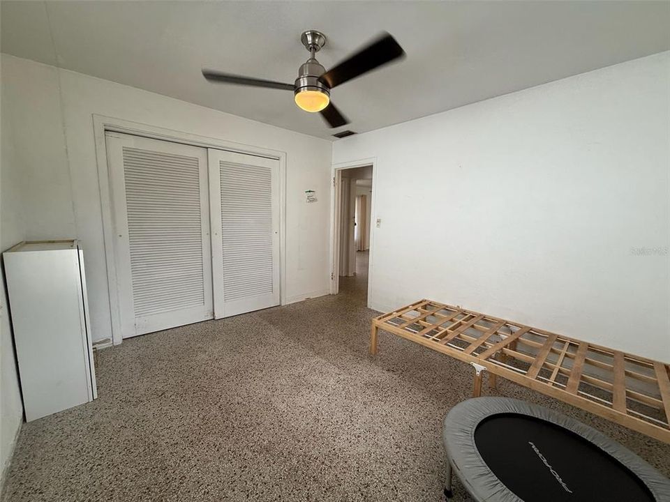 For Sale: $400,000 (2 beds, 2 baths, 1214 Square Feet)