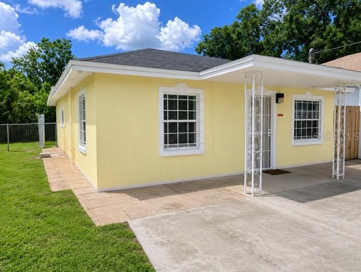 : $250,000 (2 beds, 2 baths, 1025 Square Feet)