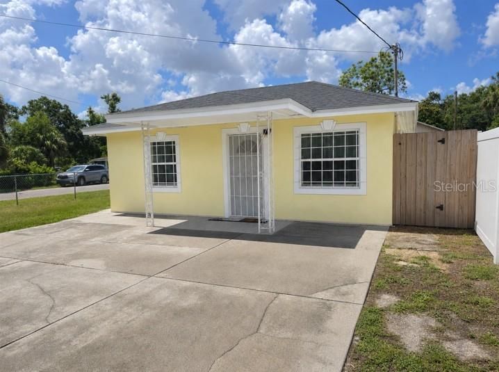 : $250,000 (2 beds, 2 baths, 1025 Square Feet)