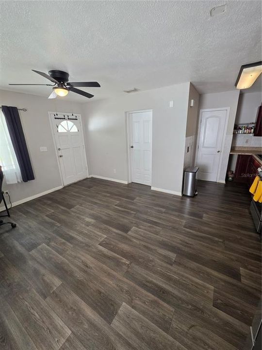 : $250,000 (2 beds, 2 baths, 1025 Square Feet)
