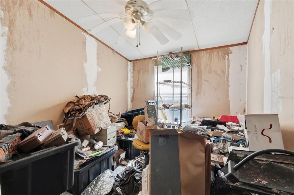 For Sale: $189,000 (3 beds, 2 baths, 1216 Square Feet)