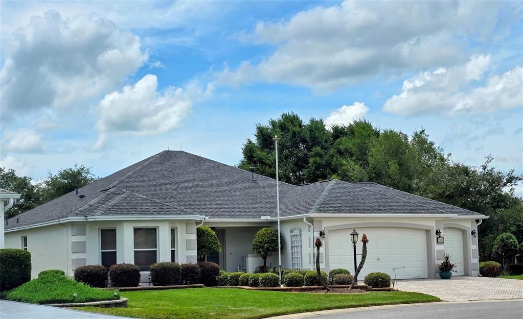For Sale: $449,500 (3 beds, 2 baths, 1830 Square Feet)