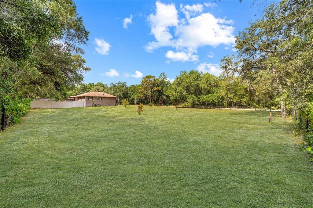 For Sale: $349,900 (3 beds, 2 baths, 1500 Square Feet)