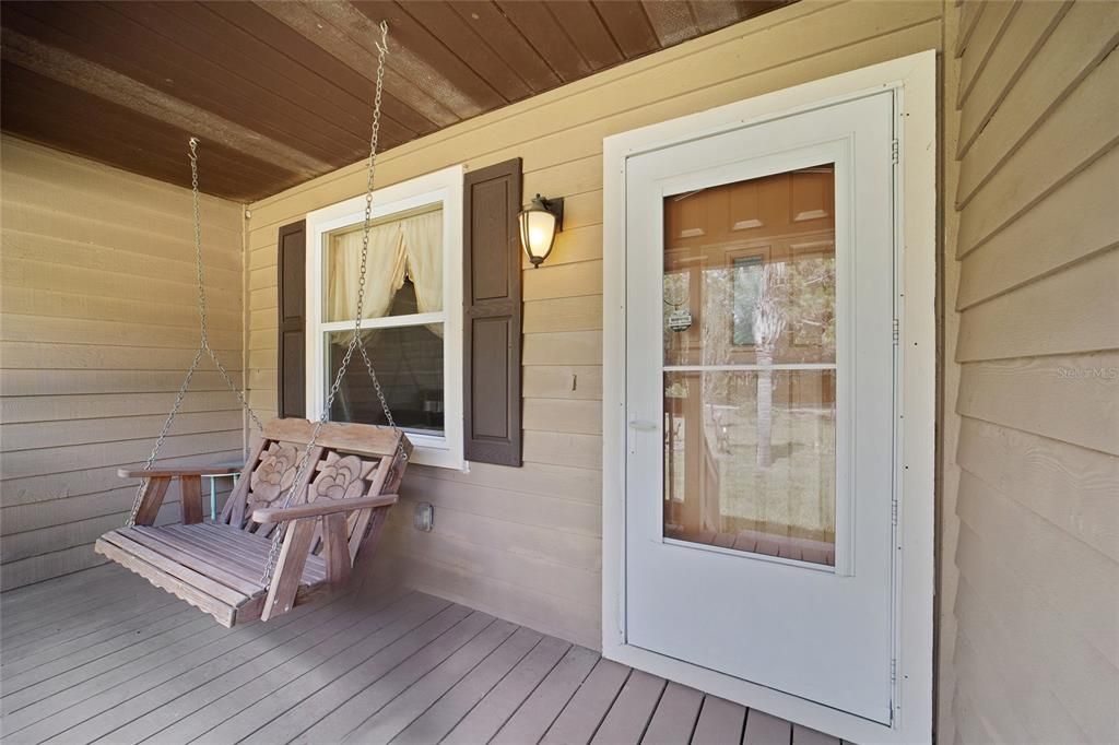 For Sale: $349,900 (3 beds, 2 baths, 1500 Square Feet)