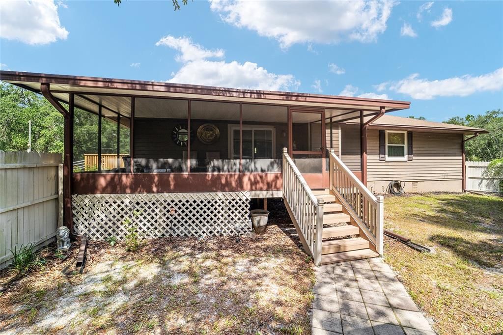 For Sale: $349,900 (3 beds, 2 baths, 1500 Square Feet)