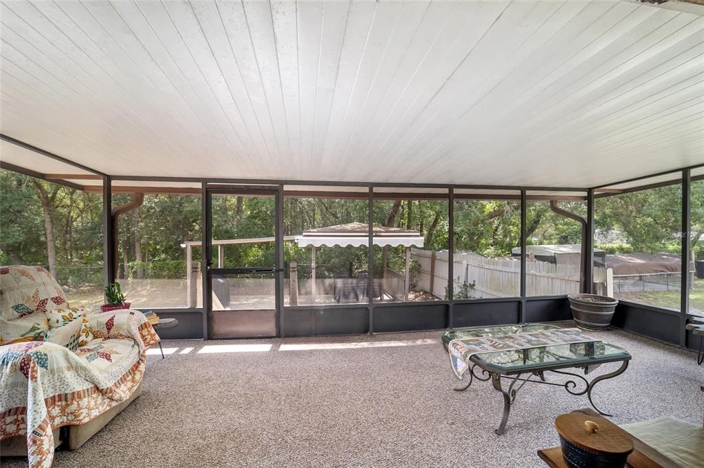 For Sale: $349,900 (3 beds, 2 baths, 1500 Square Feet)