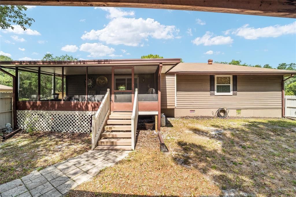 For Sale: $349,900 (3 beds, 2 baths, 1500 Square Feet)