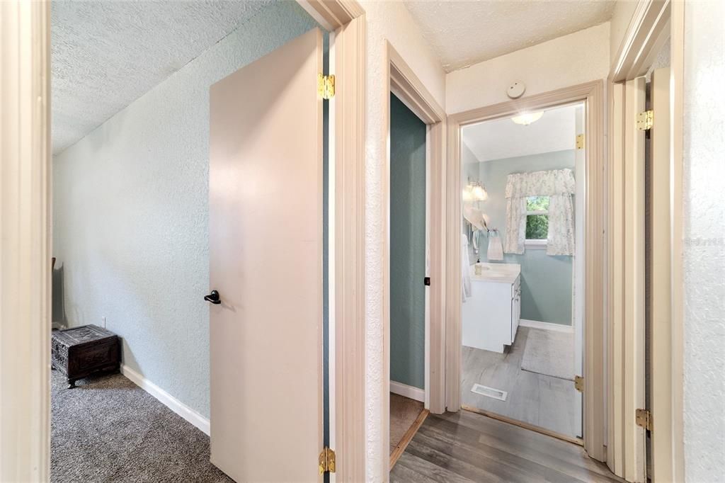 For Sale: $349,900 (3 beds, 2 baths, 1500 Square Feet)