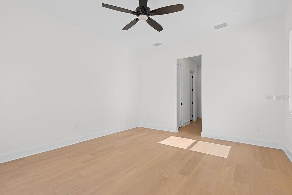 For Rent: $8,500 (5 beds, 4 baths, 3769 Square Feet)