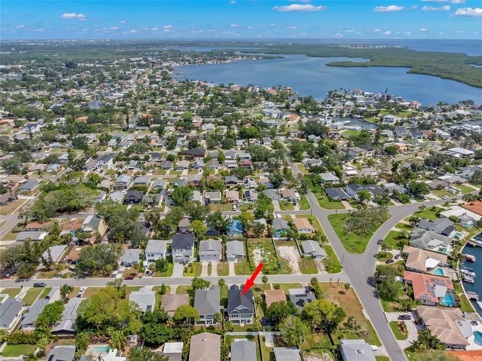 На продажу: $819,900 (4 спален, 2 ванн, 1745 Квадратных фут)