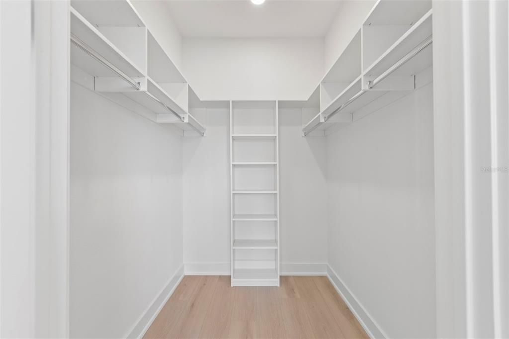 На продажу: $819,900 (4 спален, 2 ванн, 1745 Квадратных фут)