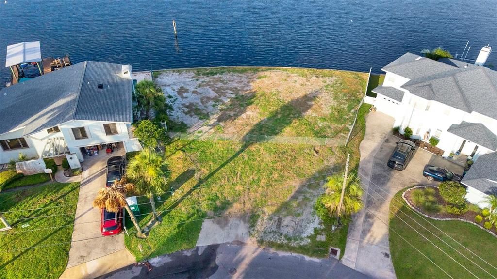 For Sale: $1,750,000 (0.24 acres)