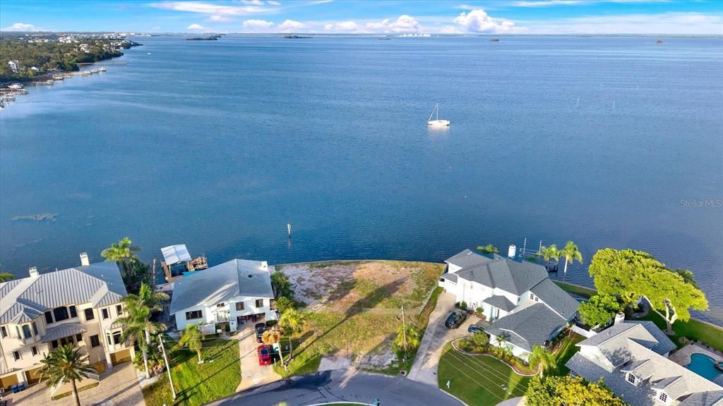 For Sale: $1,750,000 (0.24 acres)